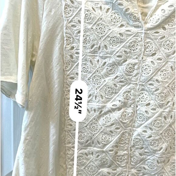 Sundance v-neck flutter sleeve white t shirt w eyelet - Picture 8 of 9